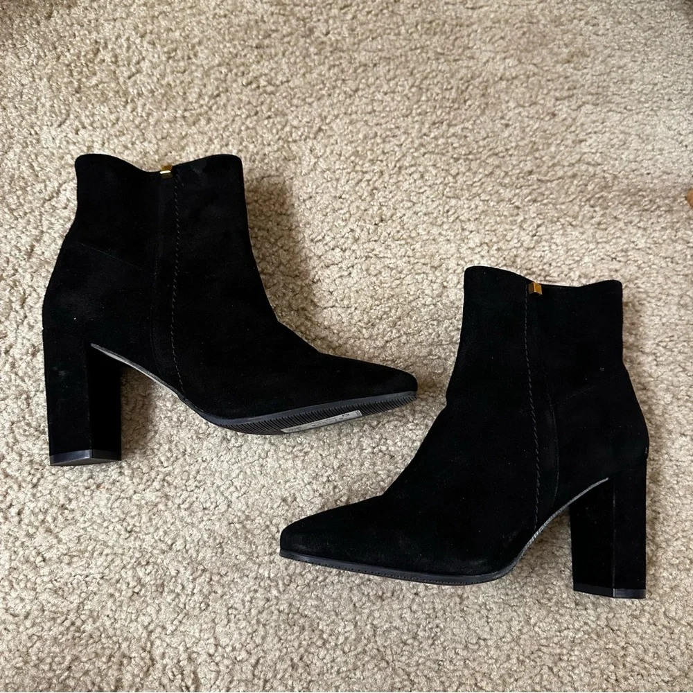 Stuart Weitzman Suede block heel boots in black size 7